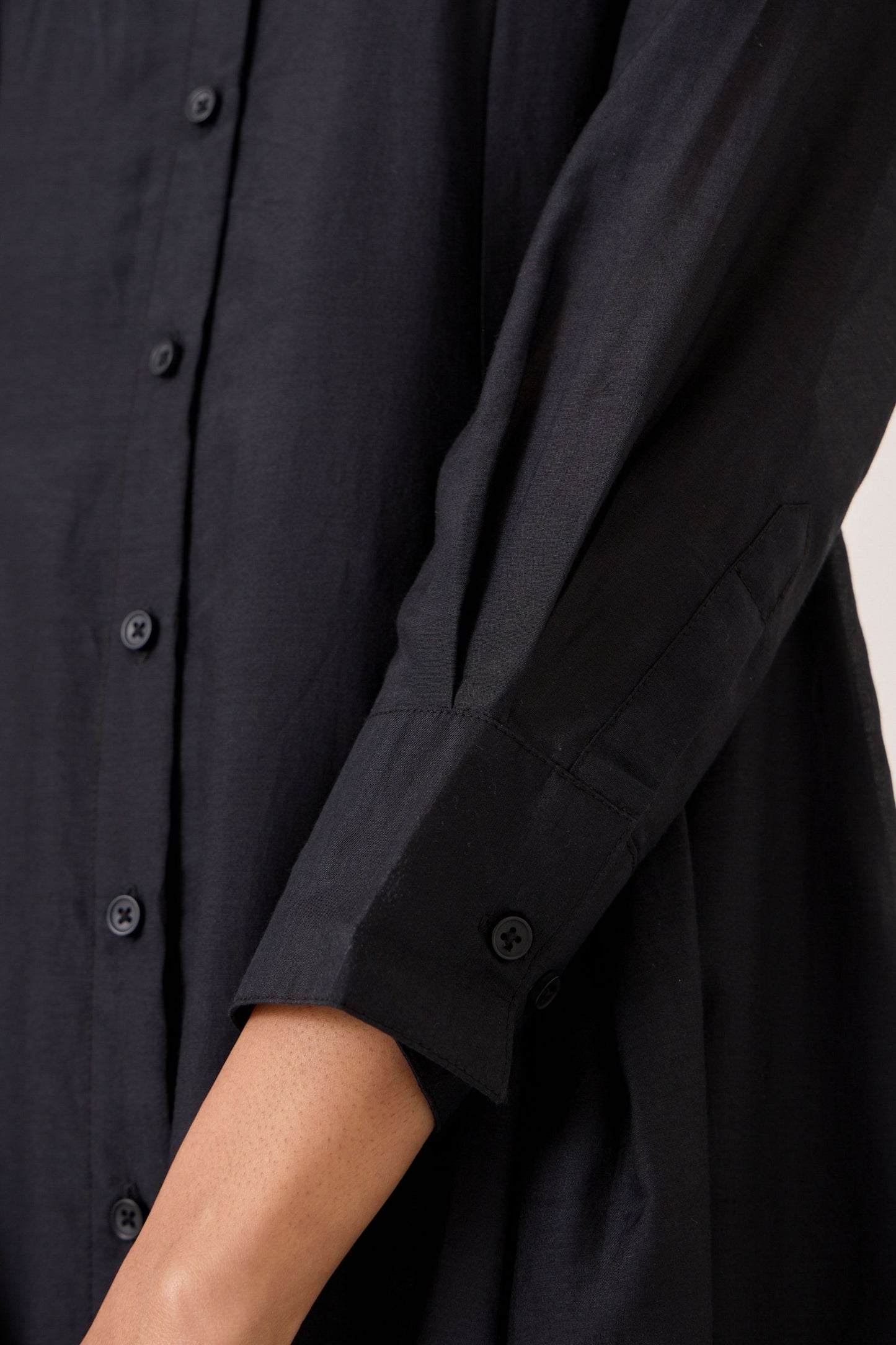 Jini | Black Shirt Dress