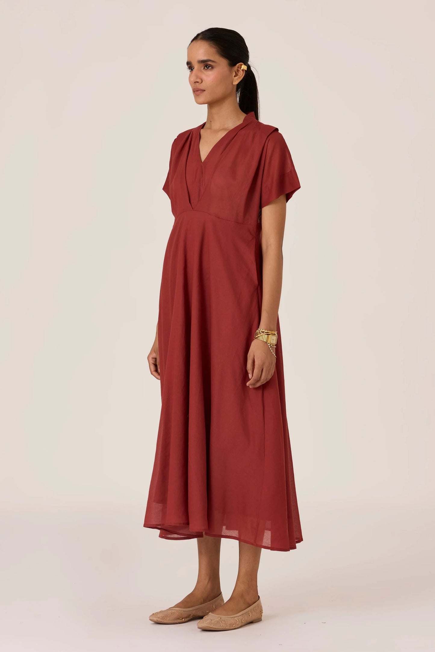 Raed | Umber Pleated Midi Dress