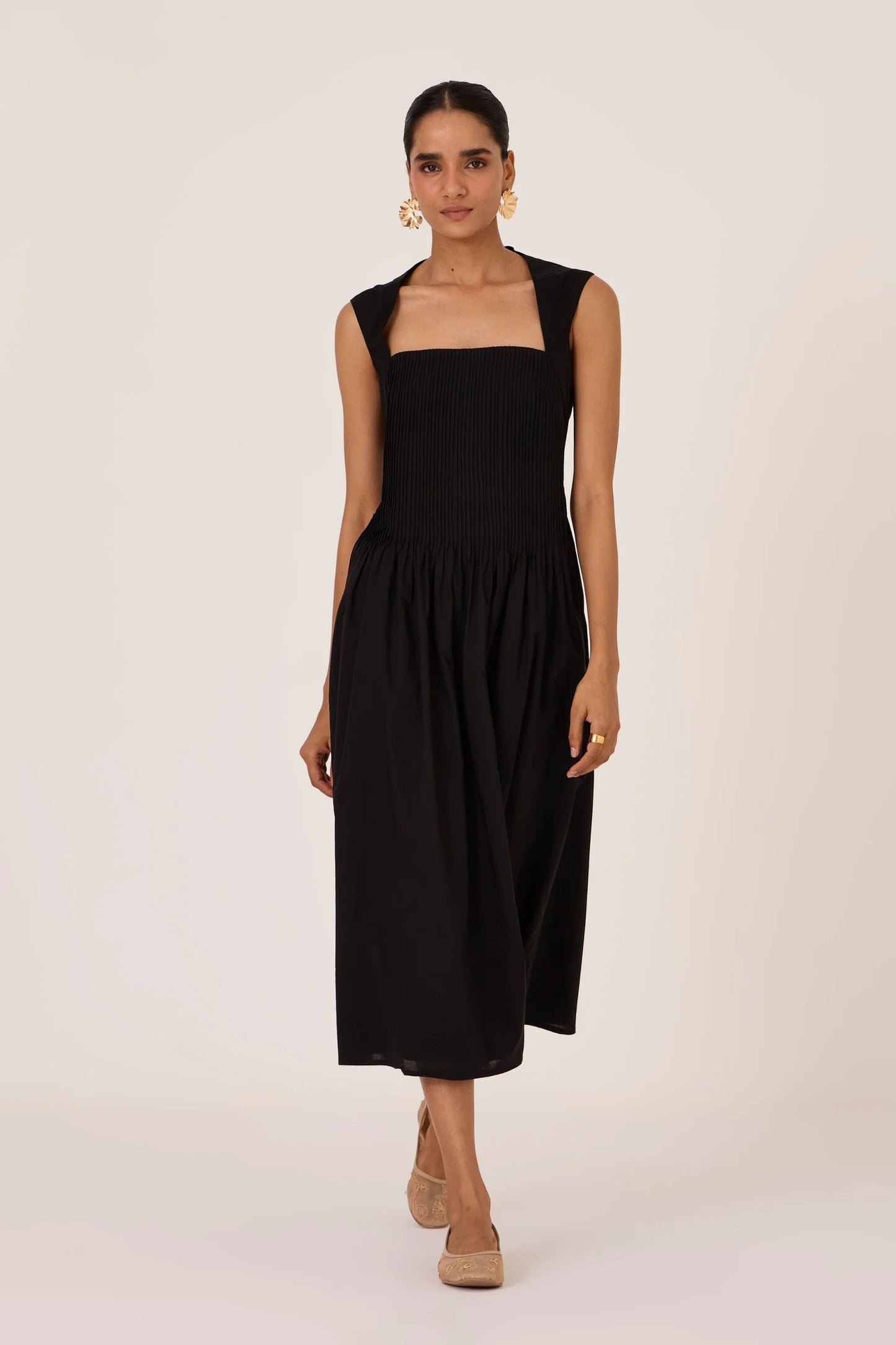 Ziva | Black Pleated Midi Dress