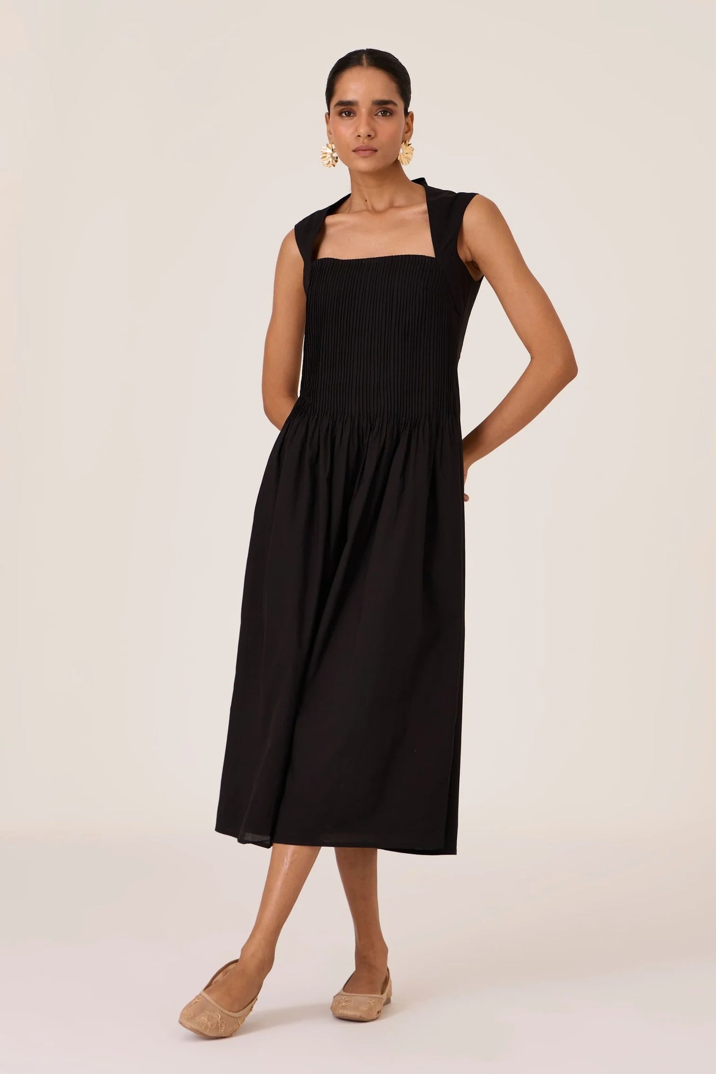 Ziva | Black Pleated Midi Dress