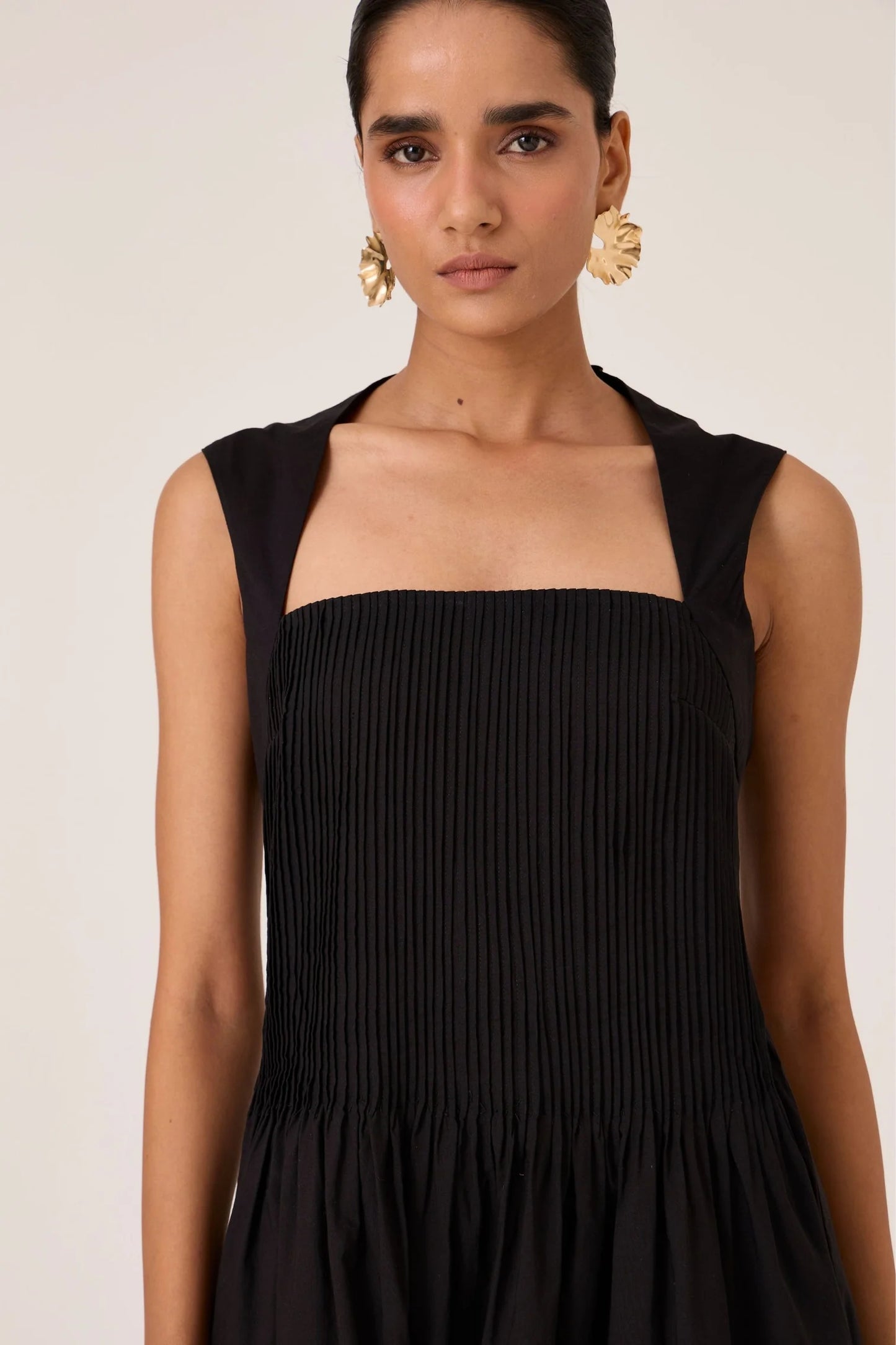 Ziva | Black Pleated Midi Dress