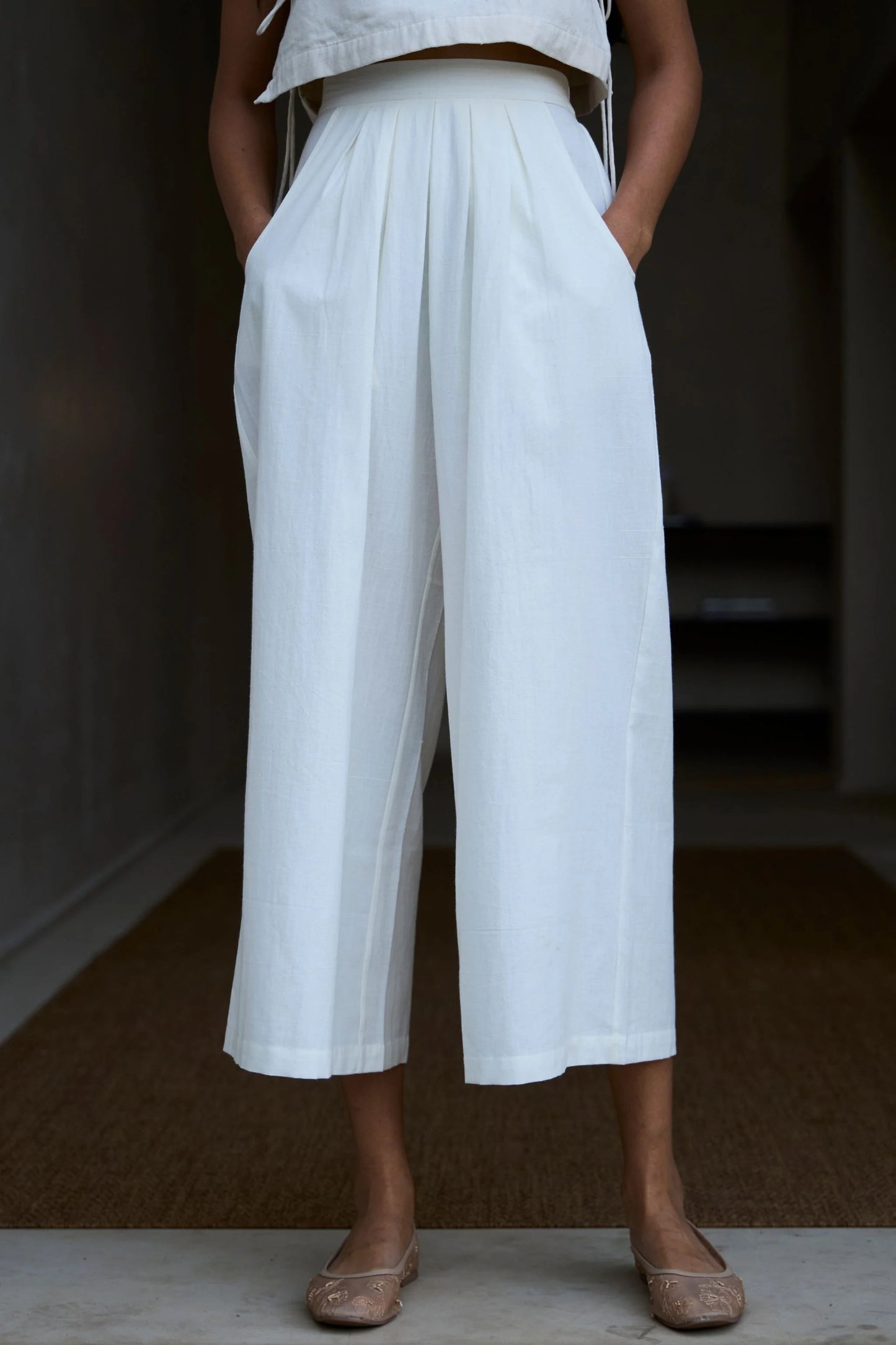 Woodstock | Milk Pleated Pants