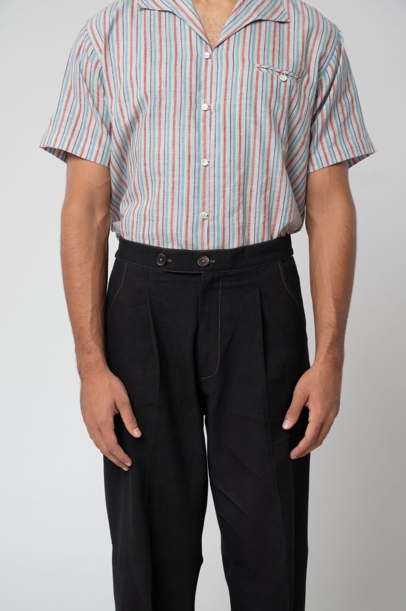 William | Black pants