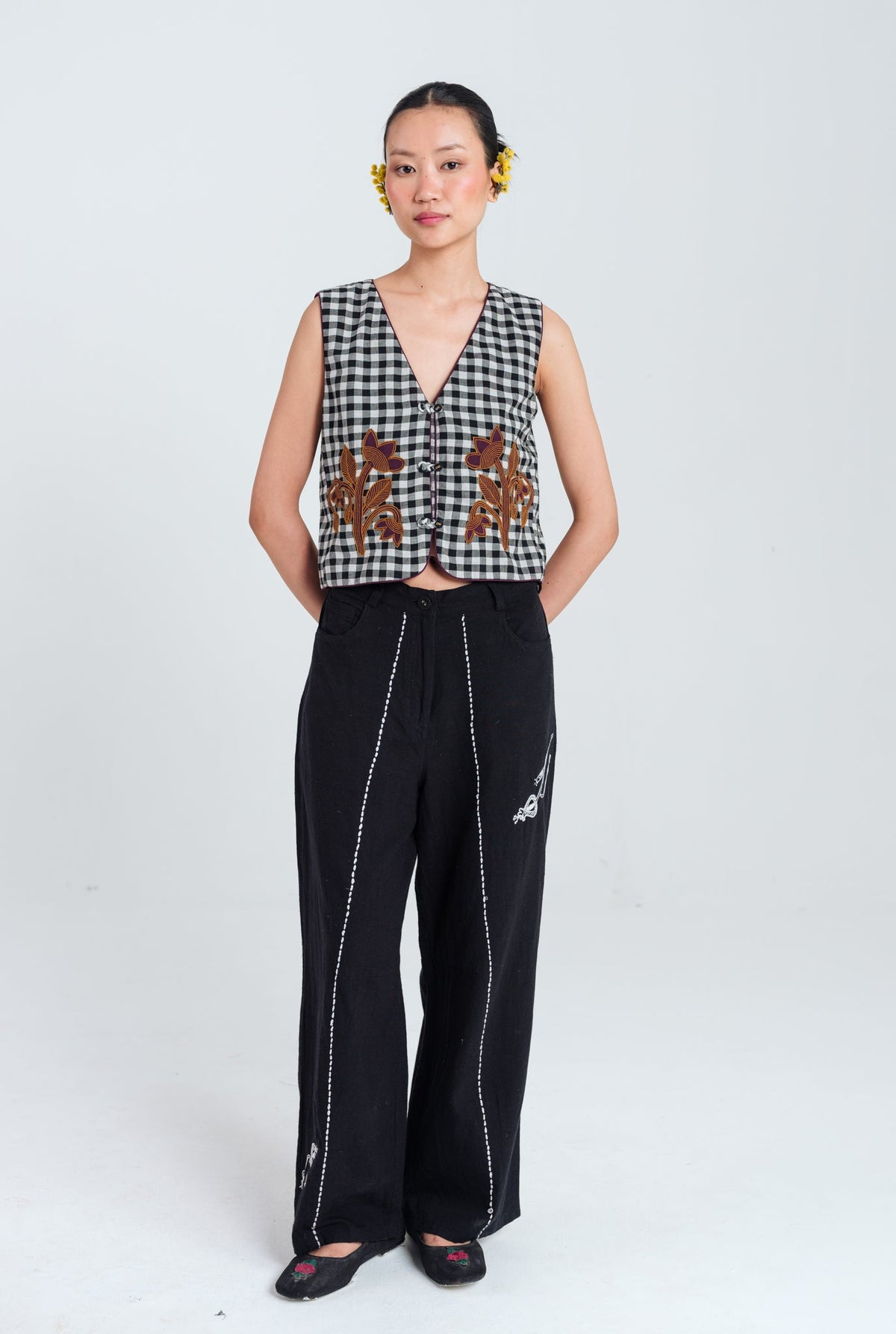 Groove | Black - White Waistcoat — image 1