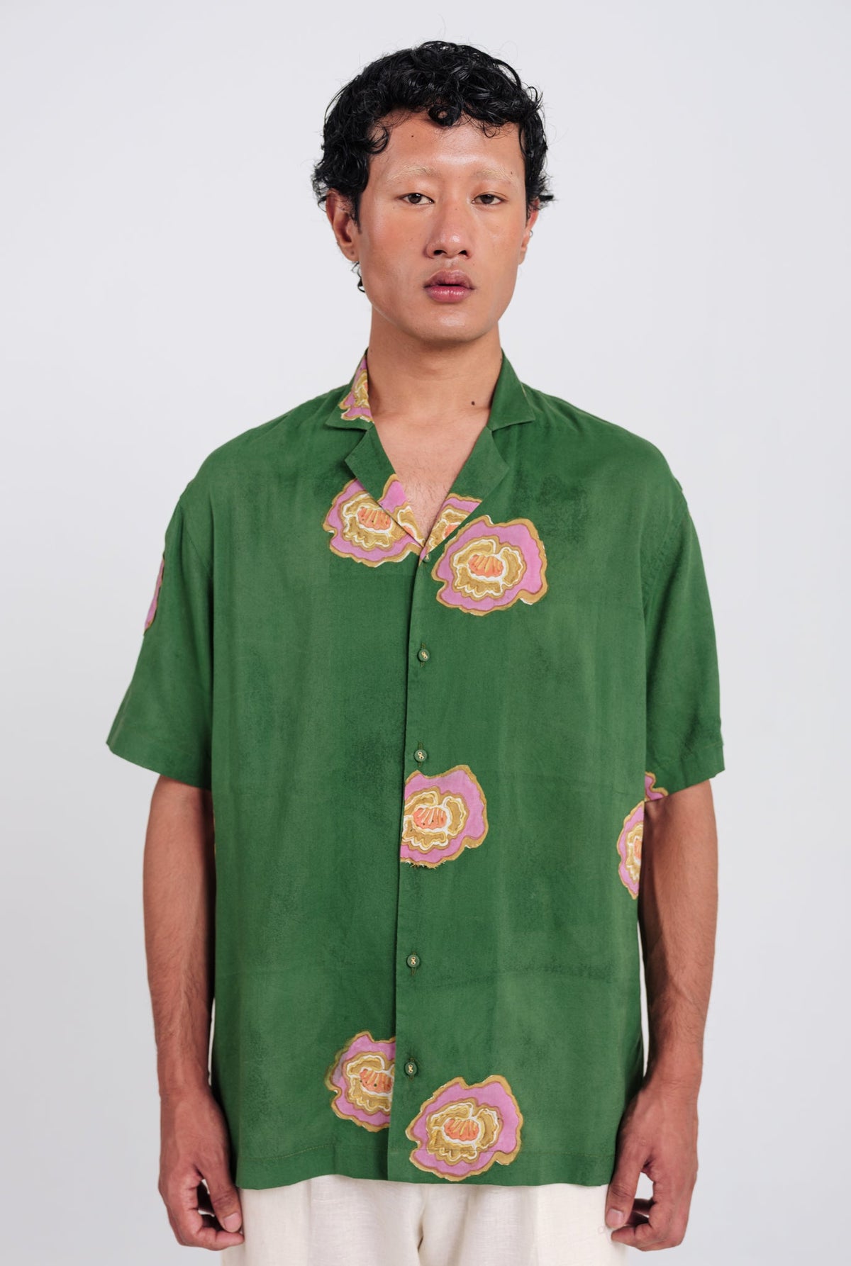 Flow | Green Shirt — image 2