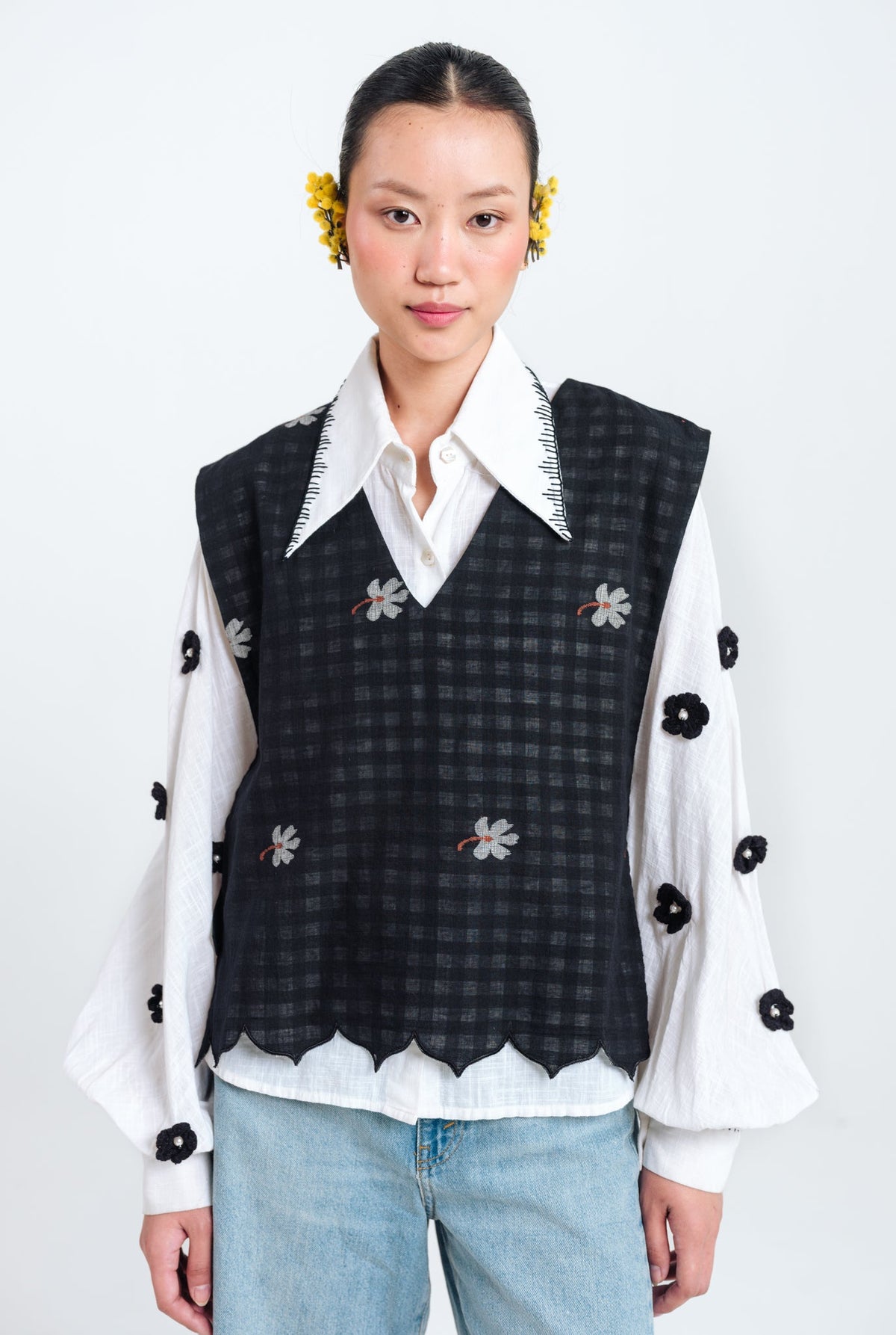 Leap | Black Scallop Overlay — image 2
