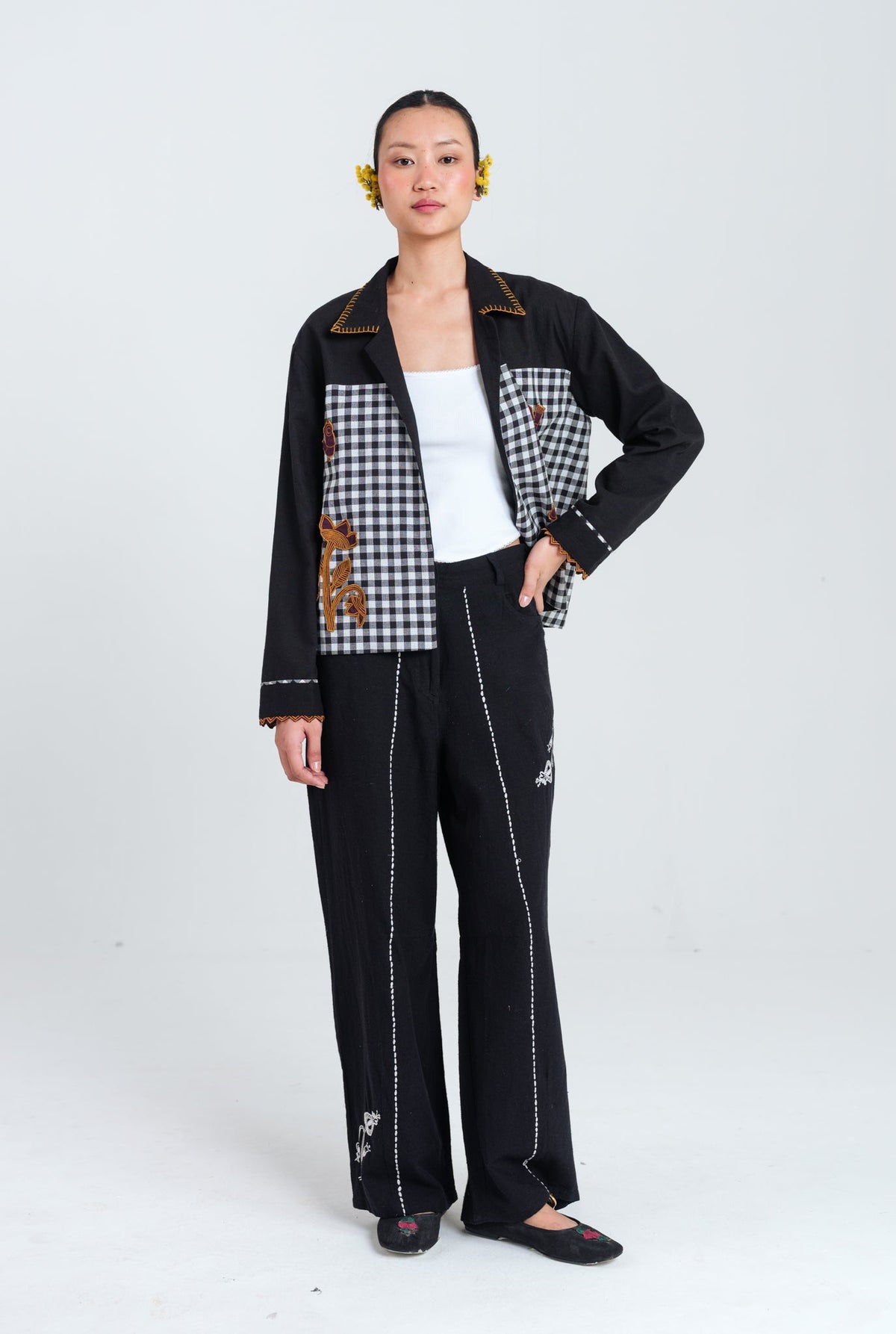 Groove | Black - White Jacket — image 2