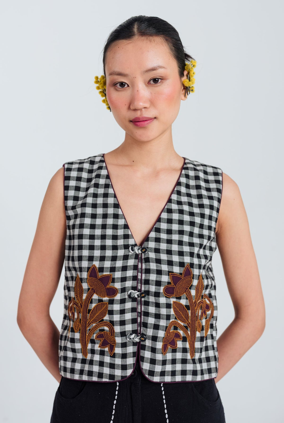 Groove | Black - White Waistcoat — image 2