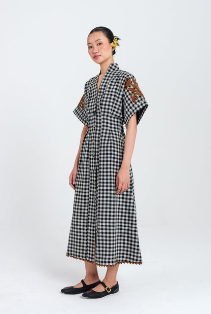 Groove | Black - White Midi Dress — image 2
