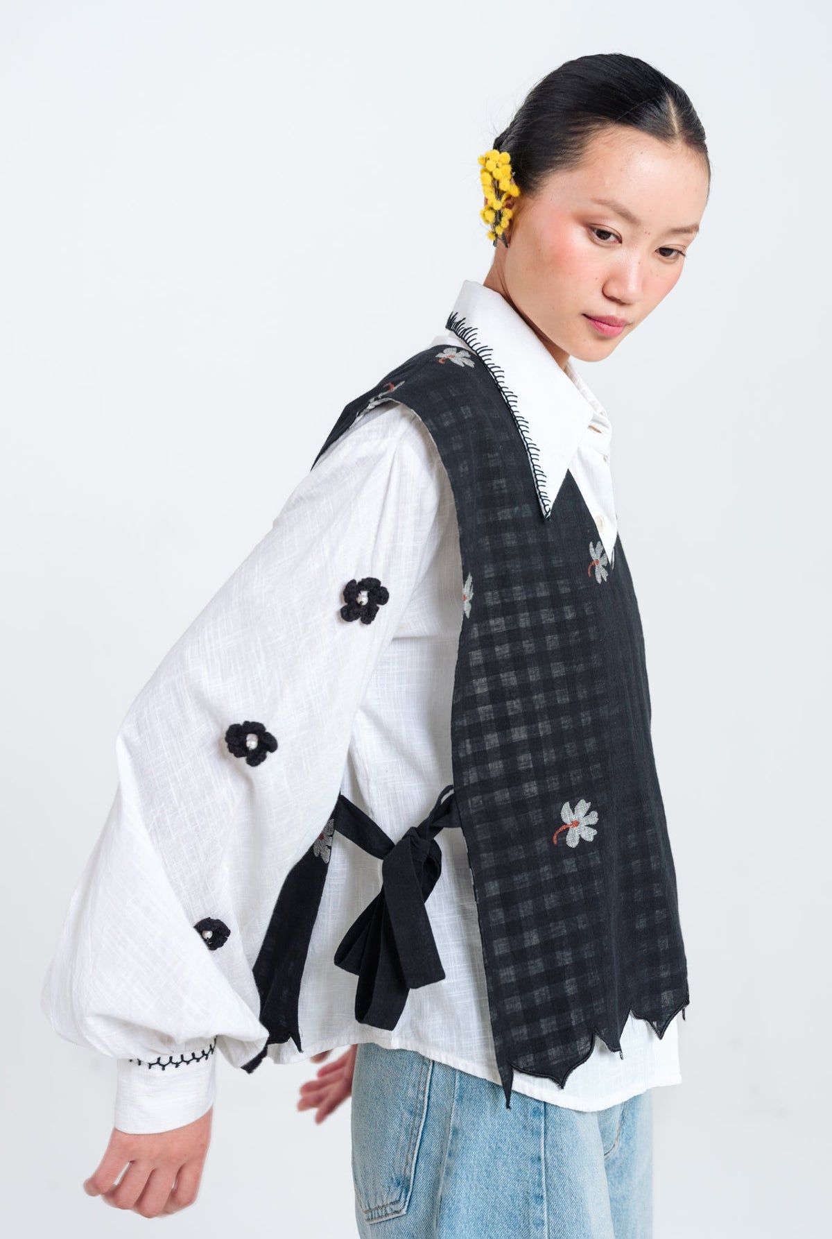 Leap | Black Scallop Overlay — image 4
