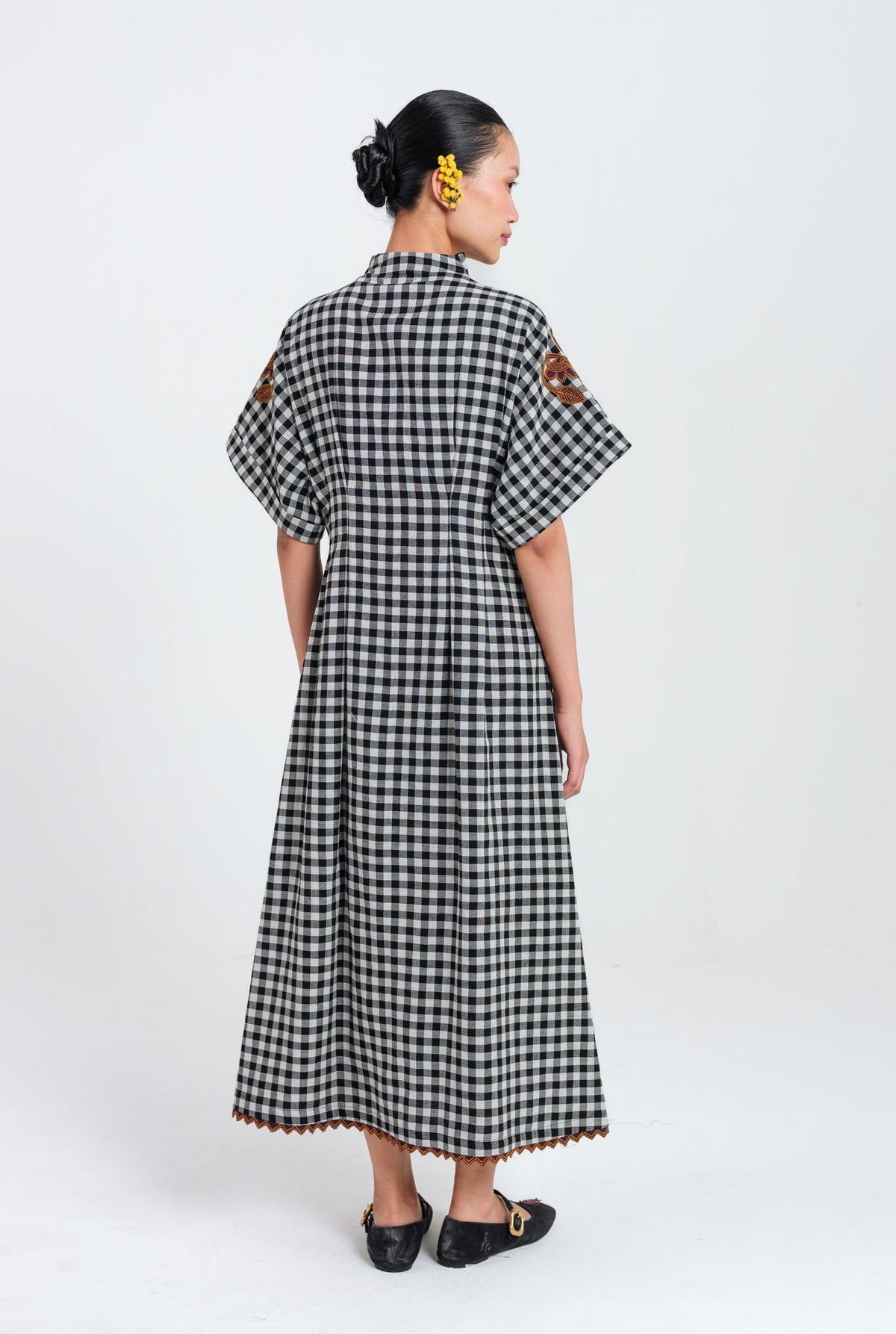 Groove | Black - White Midi Dress — image 5