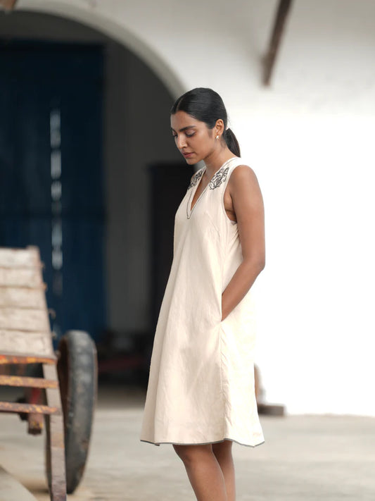 Kavi | Short Circle Dress