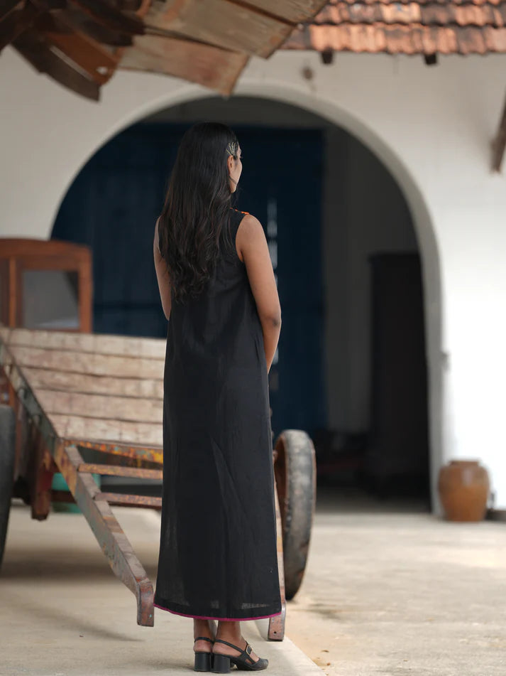 Ratri | Slit Dress