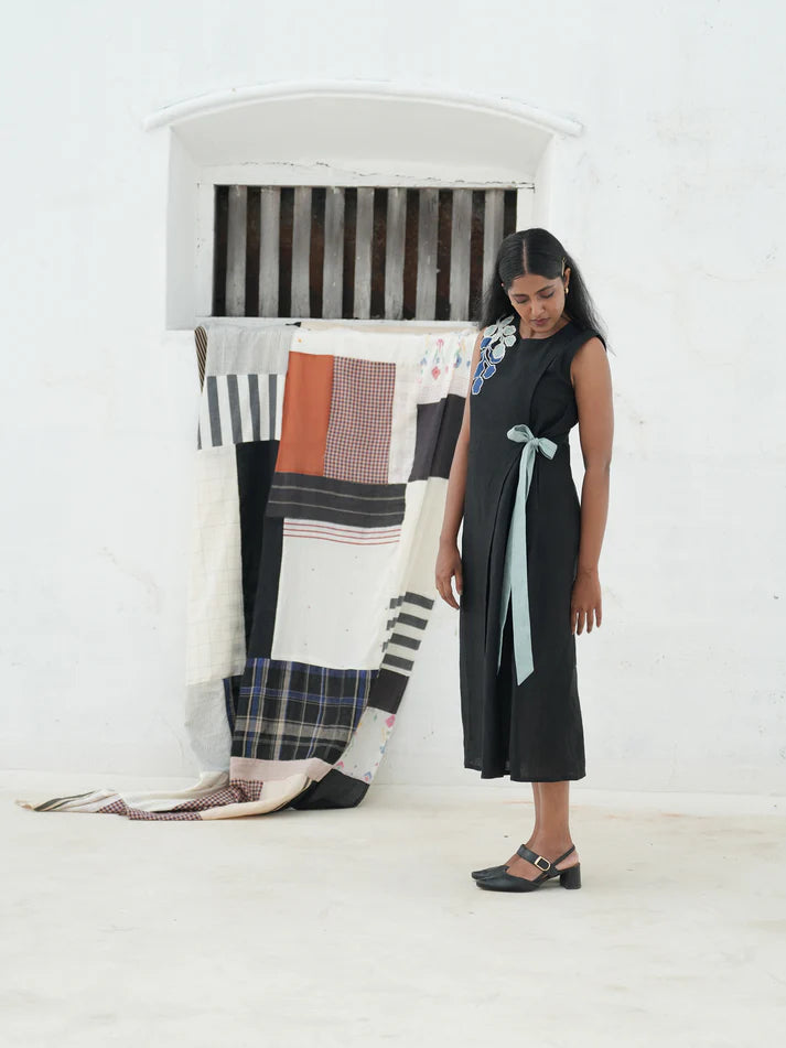 Aire | Appliqué Dress