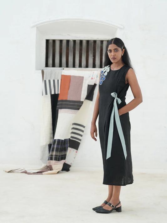 Aire | Appliqué Dress