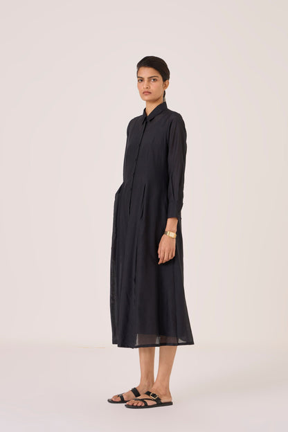 Jini | Black Shirt Dress