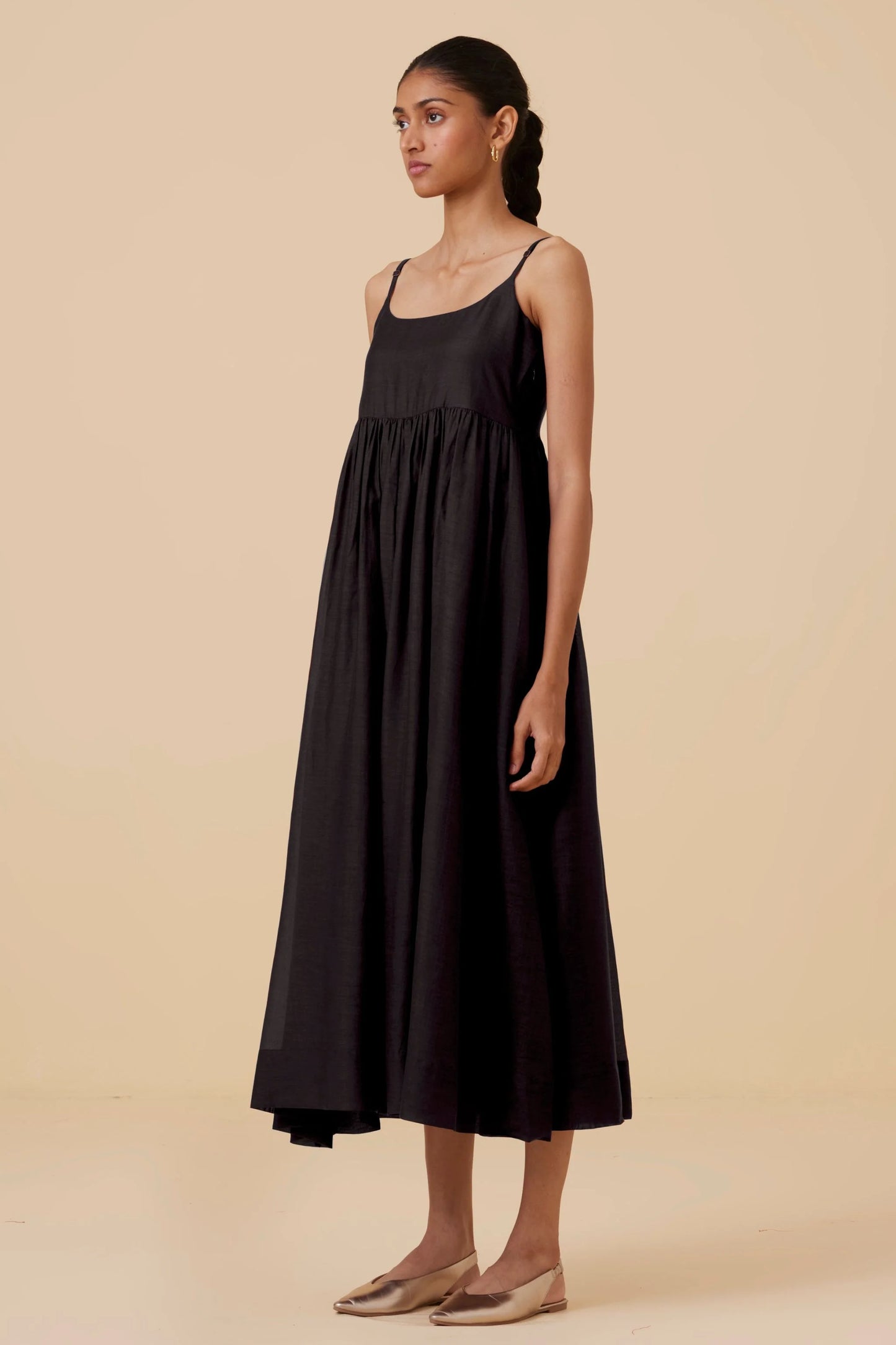 Hamza | Black Sleeveless Midi Dress