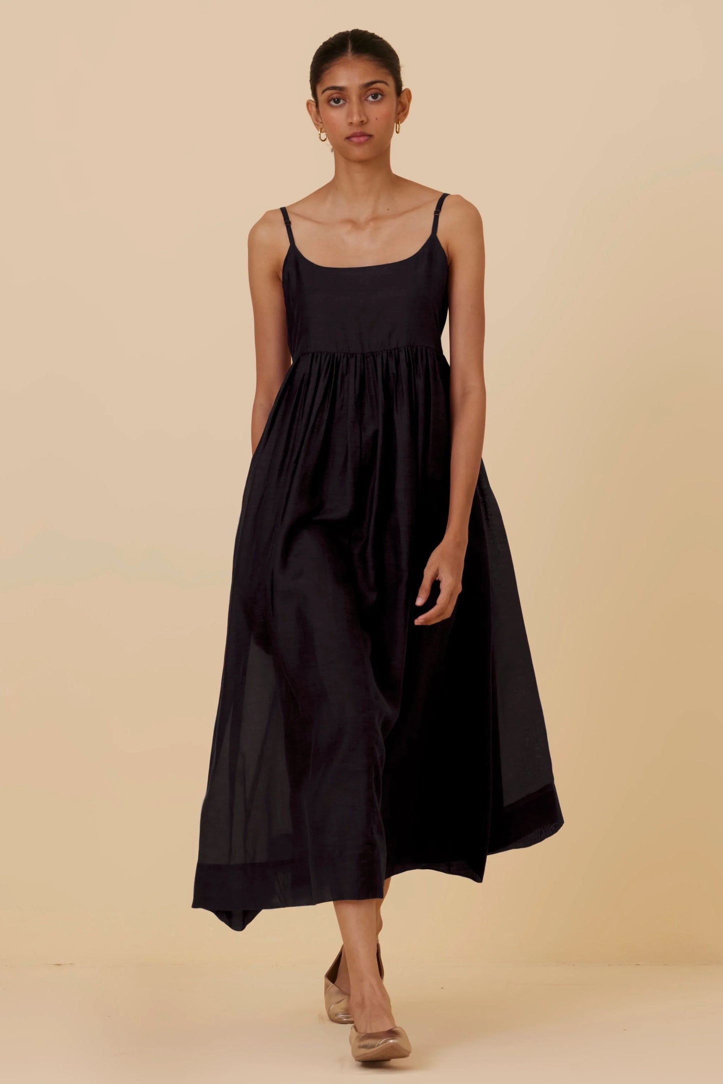 Hamza | Black Sleeveless Midi Dress