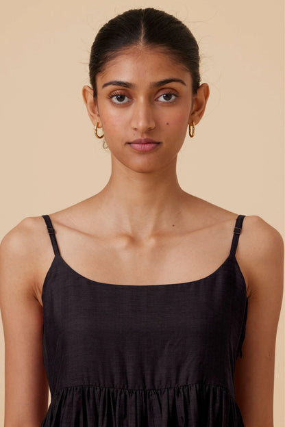 Hamza | Black Sleeveless Midi Dress