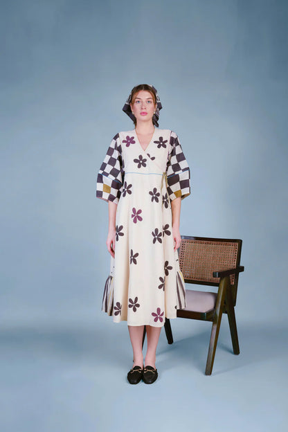 A Pause in the Story | Midi Dress
